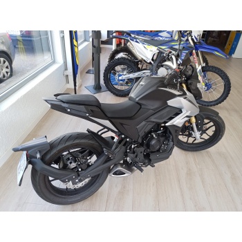 Cyclone Battlo 125